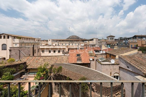 appartamento in affitto a Roma in zona Parione/Sant'Eustachio