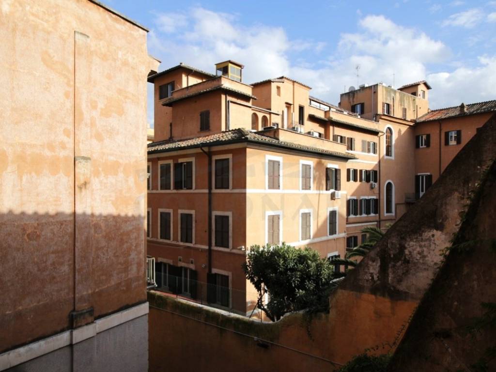 appartamento in affitto a Roma in zona Centro Storico
