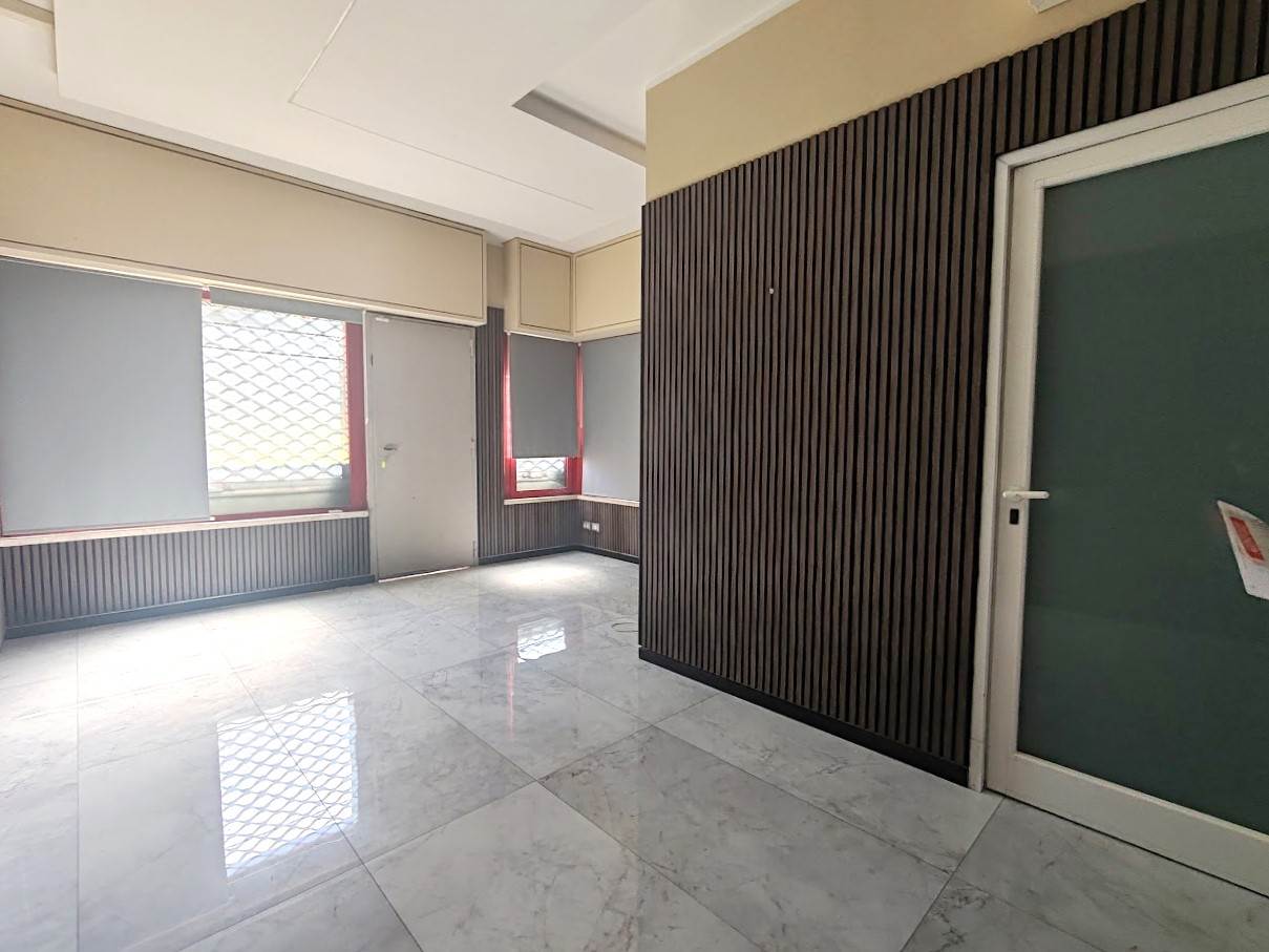 negozio in affitto a Roma in zona San Basilio