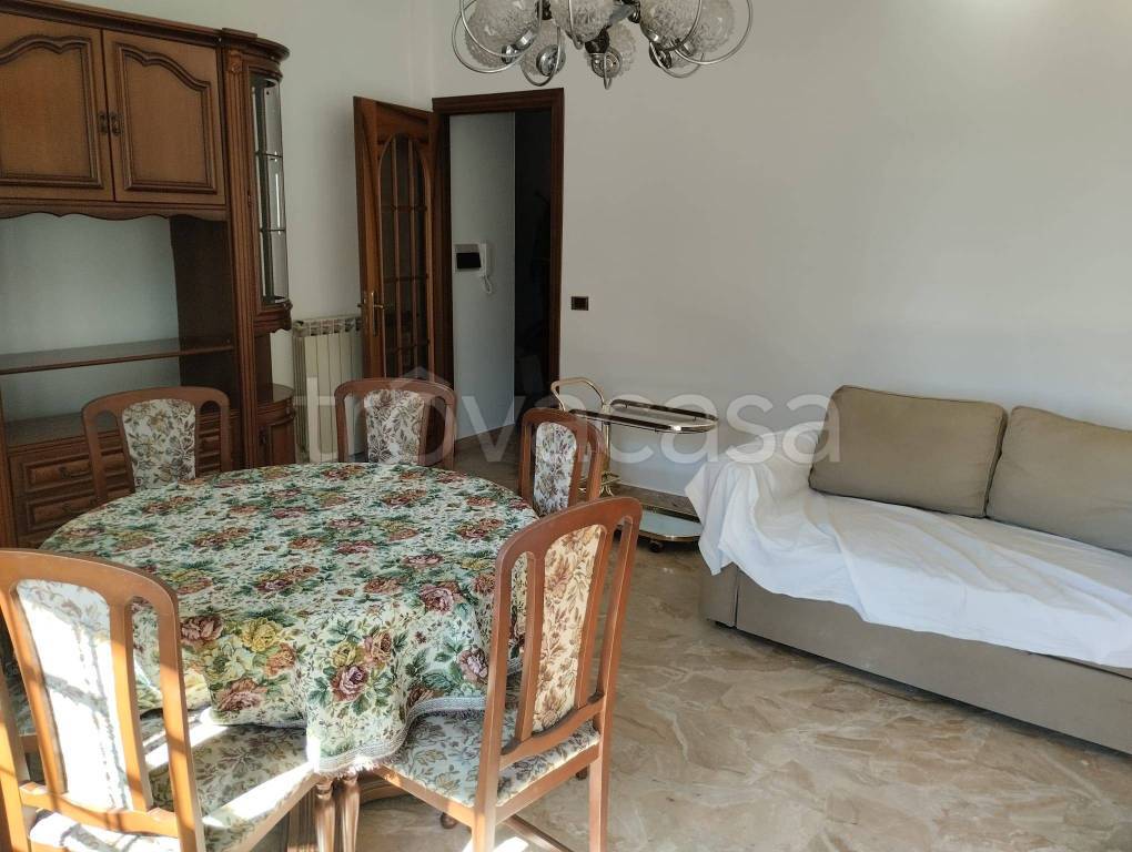 appartamento in affitto a Roma in zona Torre Gaia