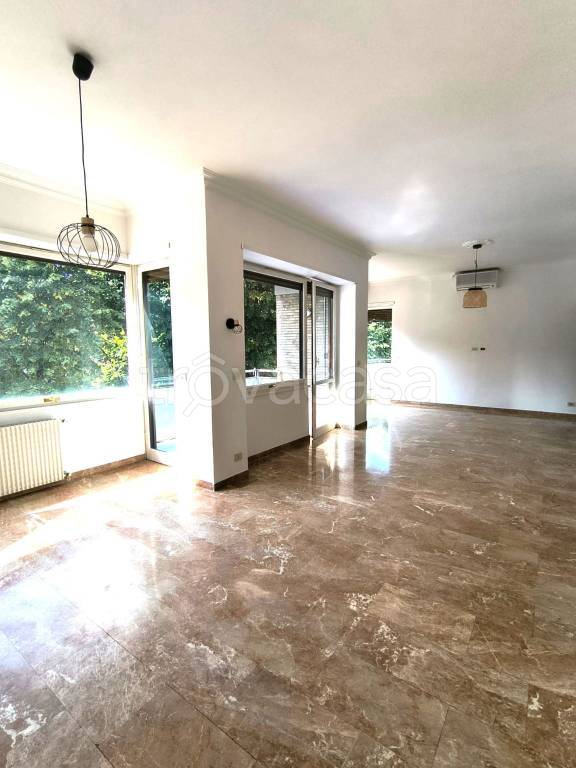 appartamento in affitto a Roma in zona EUR