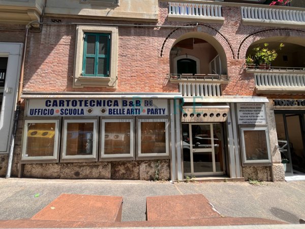 locale commerciale in affitto a Roma in zona Trieste