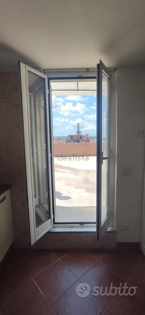 appartamento in affitto a Roma in zona Torre Angela