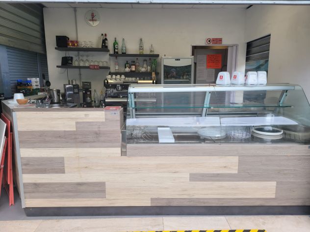 negozio in affitto a Roma in zona Portuense