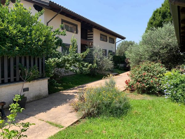 casa indipendente in affitto a Roma in zona Giuliano Dalmata