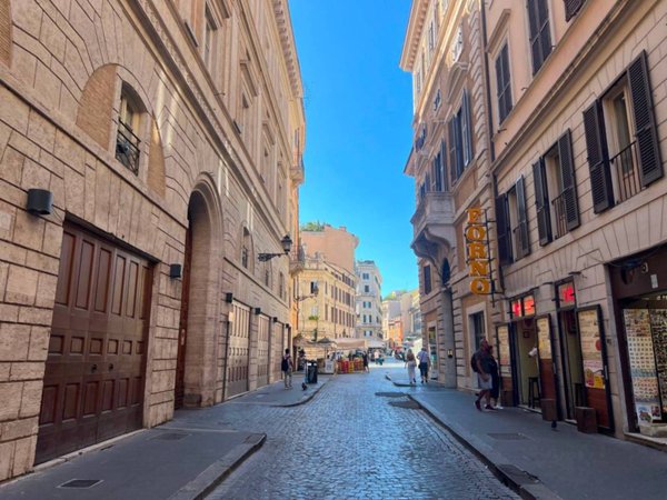 appartamento in affitto a Roma in zona Parione/Sant'Eustachio