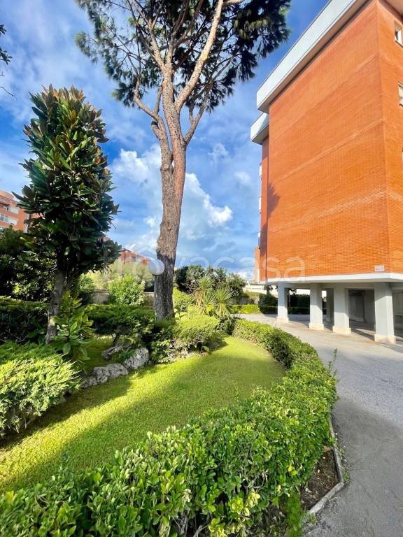 appartamento in affitto a Roma in zona Ostia