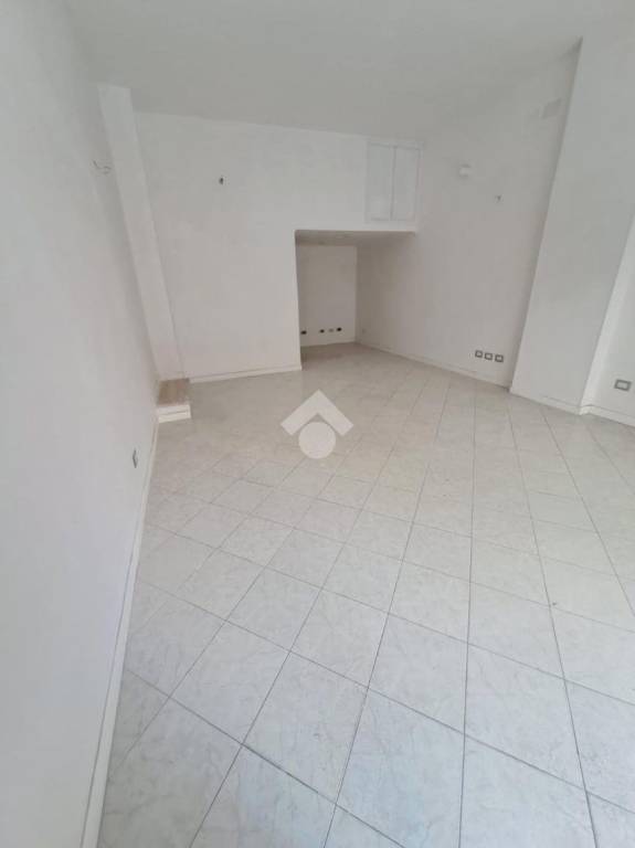 negozio in affitto a Roma in zona Prenestino-Centocelle