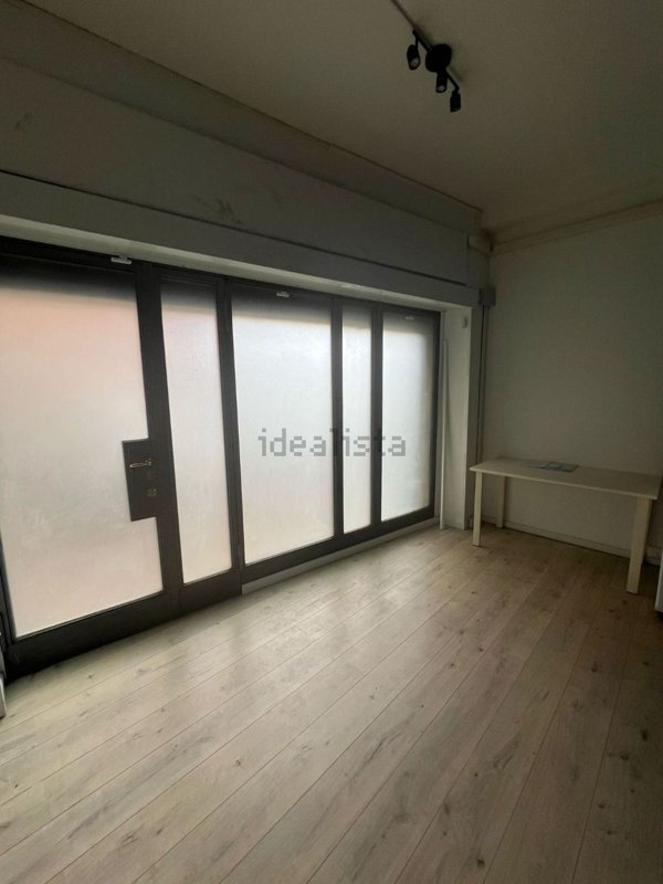 locale commerciale in affitto a Roma