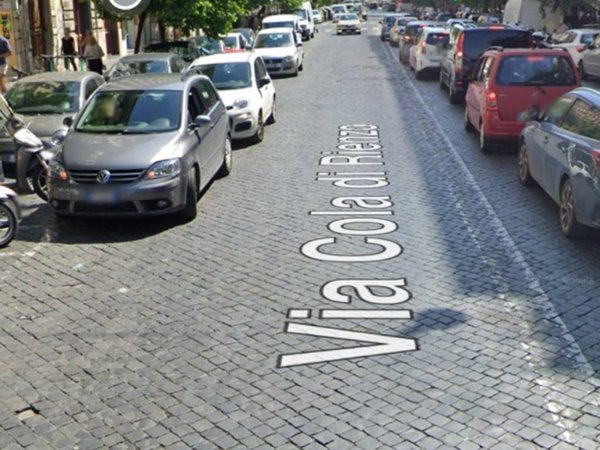 negozio in affitto a Roma in zona Rione Prati