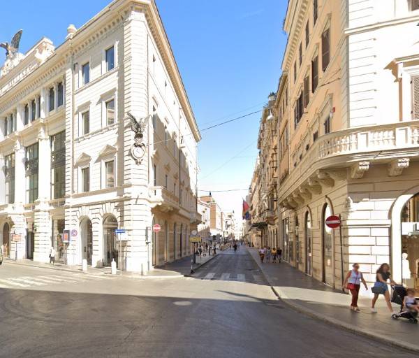 negozio in affitto a Roma in zona Campo Marzio