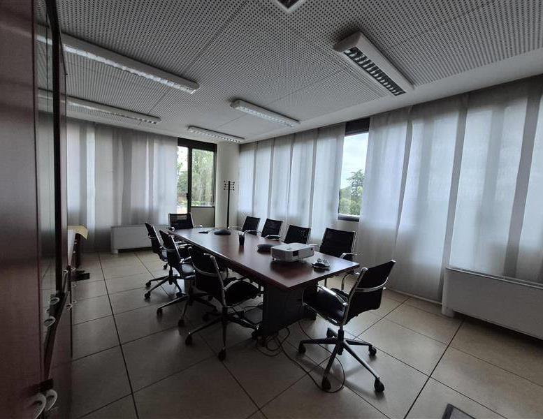 ufficio in affitto a Roma in zona Torrino