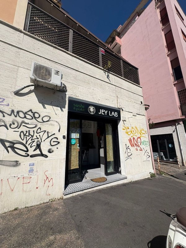 locale di sgombero in affitto a Roma in zona Gianicolense