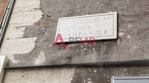 locale commerciale in affitto a Roma in zona Rione Borgo