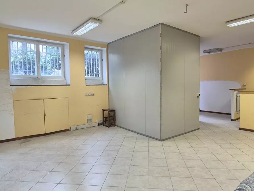 locale di sgombero in affitto a Roma in zona Aurelio