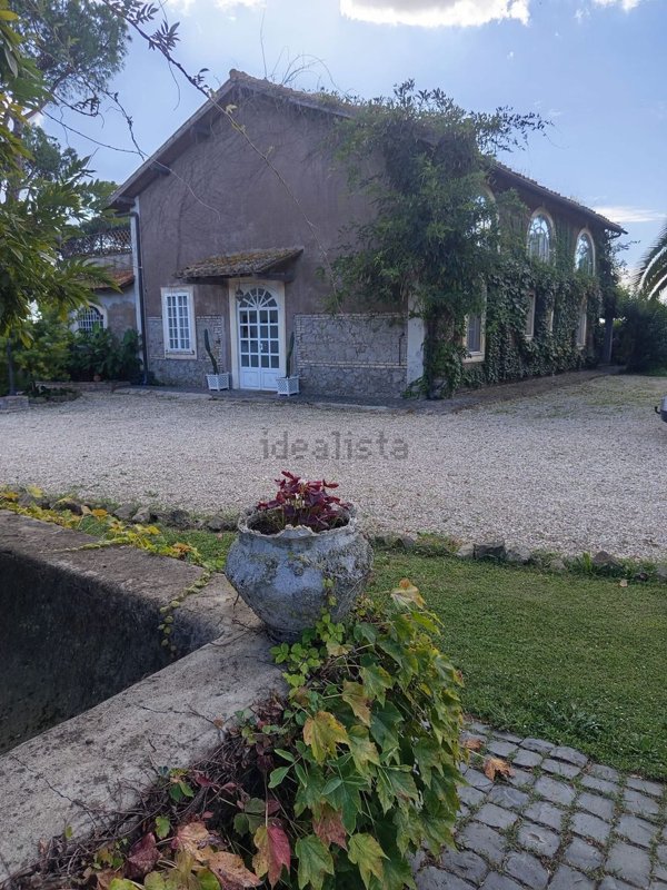 appartamento in affitto a Roma in zona Isola Farnese