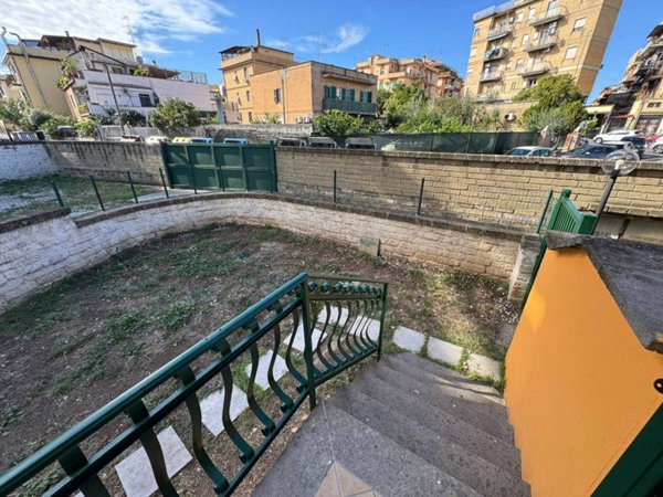 appartamento in affitto a Roma in zona Torre Angela