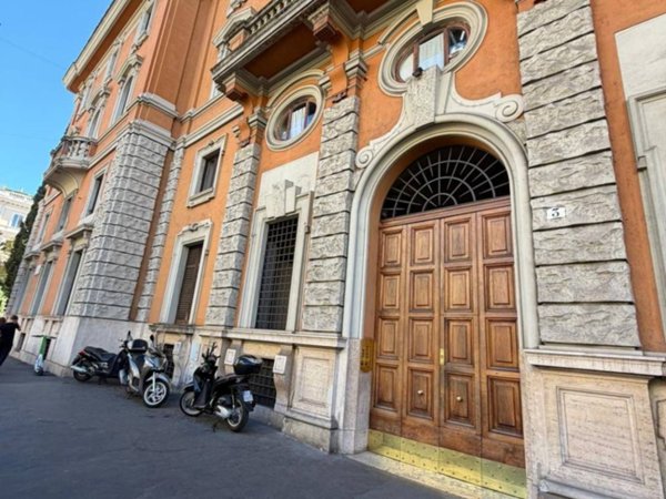 ufficio in affitto a Roma in zona Campo Marzio