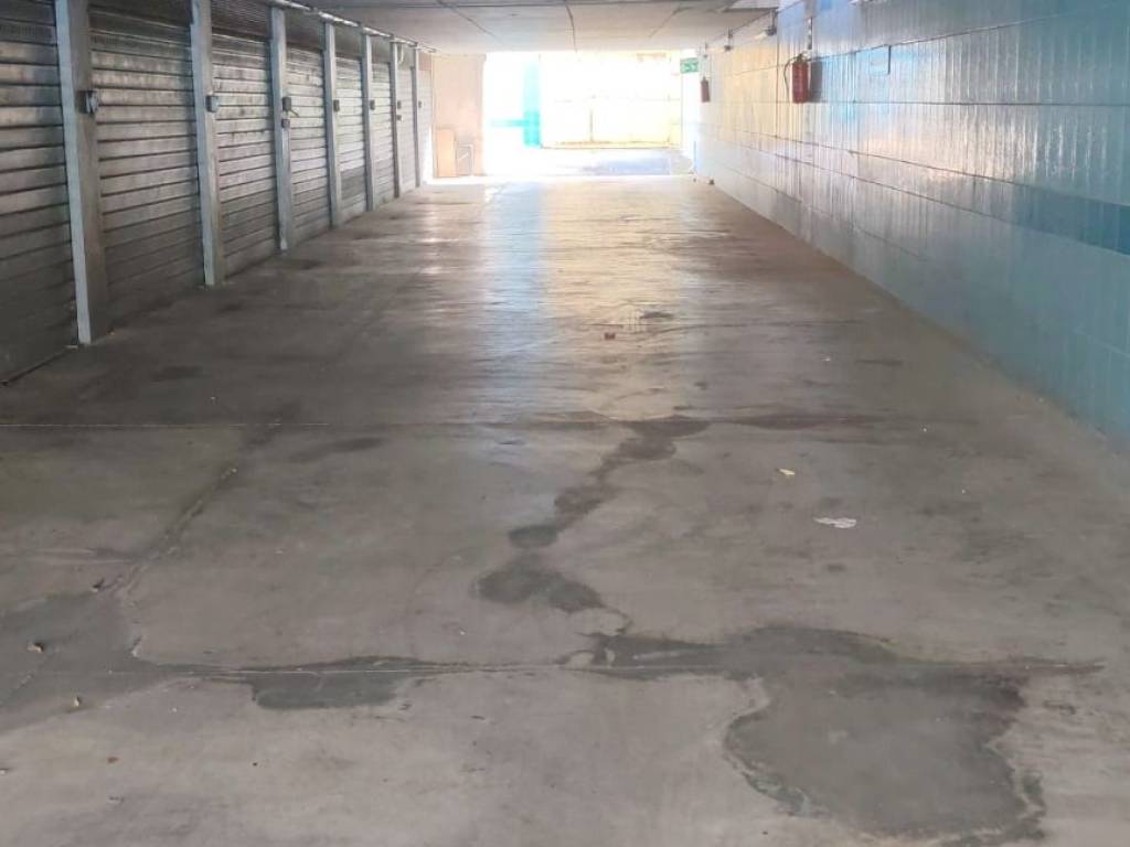 negozio in affitto a Roma in zona Borghesiana