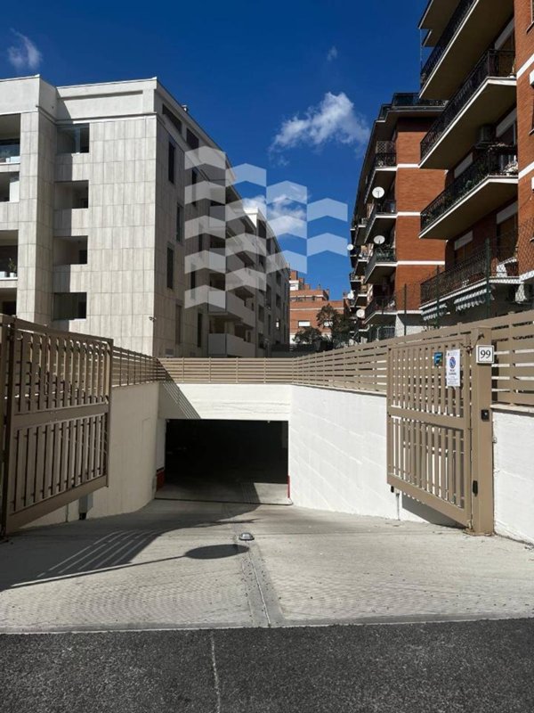 ufficio in affitto a Roma in zona Tuscolano