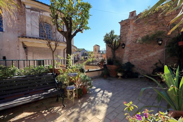 appartamento in affitto a Roma in zona Rione Monti/Campitelli