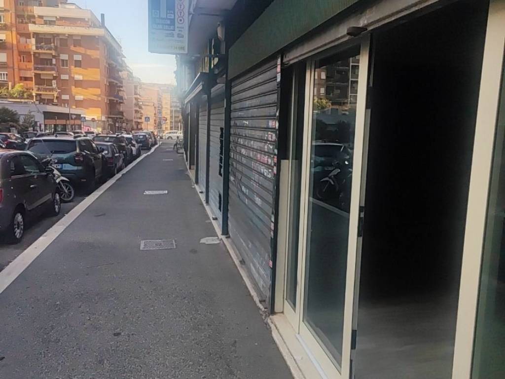 negozio in affitto a Roma in zona Pietralata