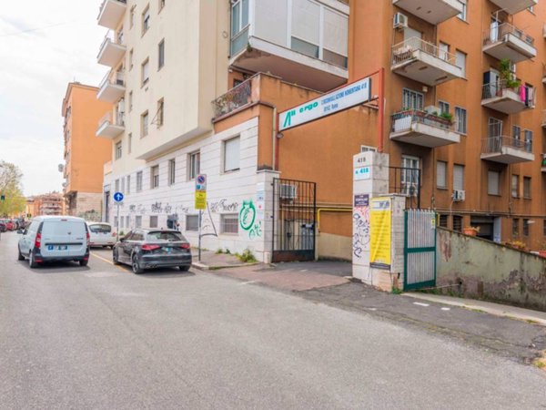 locale commerciale in affitto a Roma in zona Collatino