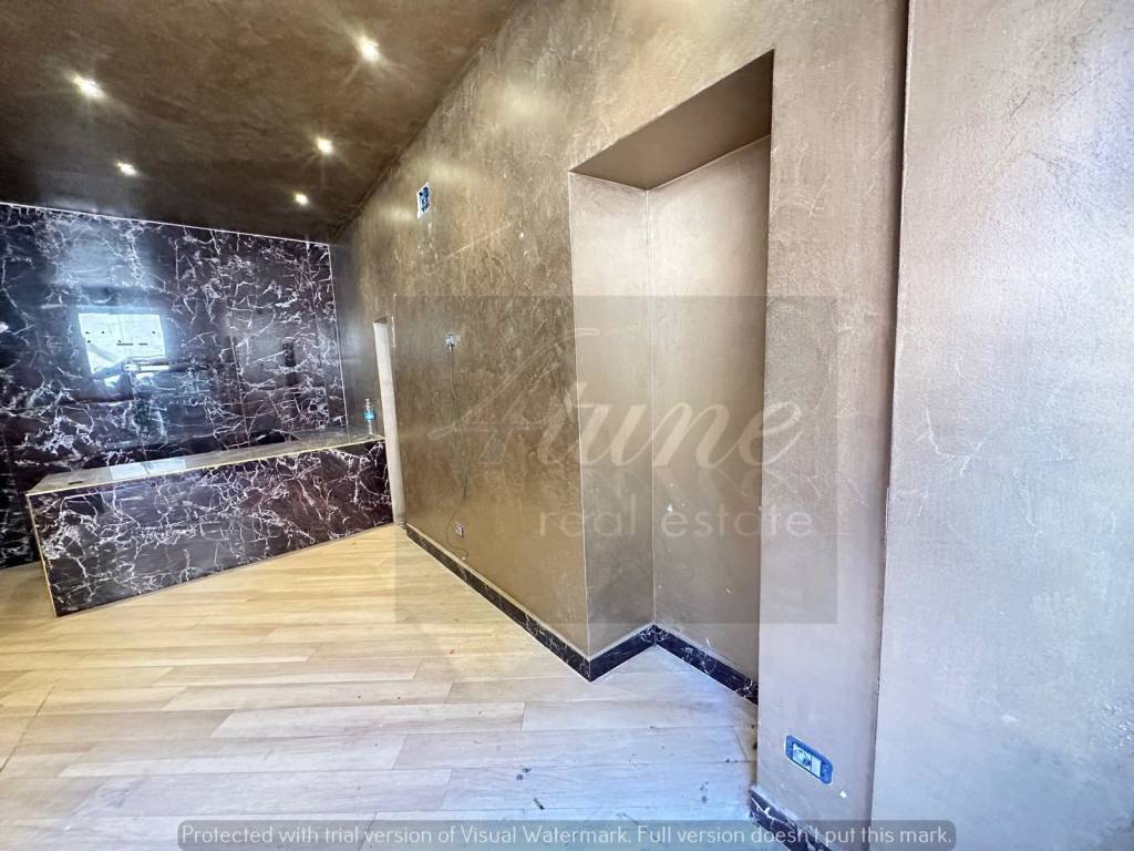 negozio in affitto a Roma in zona Trevi-Colonna