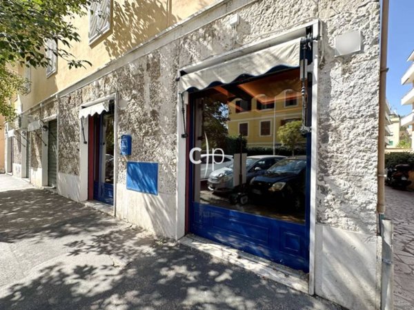 negozio in affitto a Roma in zona Gianicolense