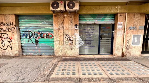 locale commerciale in affitto a Roma in zona Don Bosco