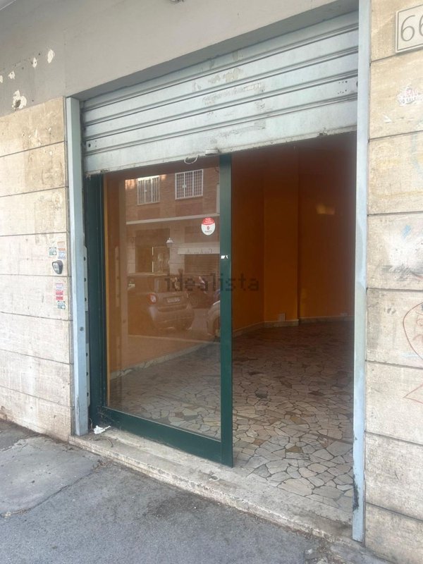 locale commerciale in affitto a Roma in zona Monte Sacro/Talenti