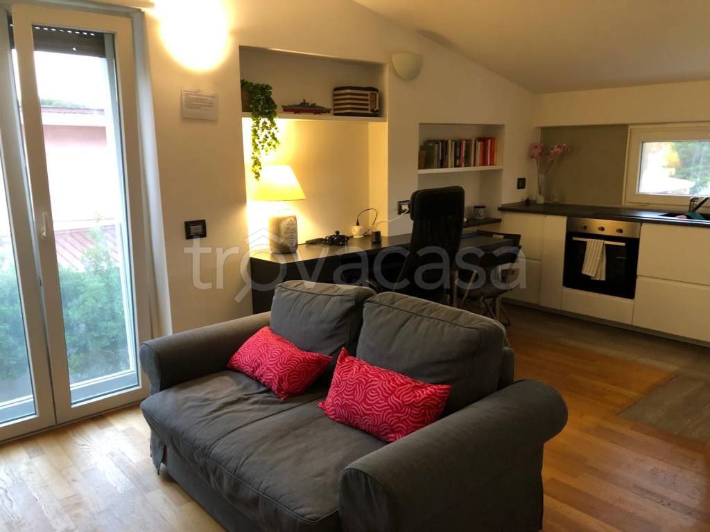 appartamento in affitto a Roma in zona Casal Palocco