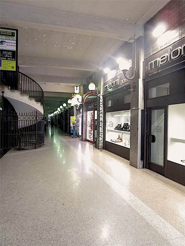 ufficio in affitto a Roma in zona Don Bosco