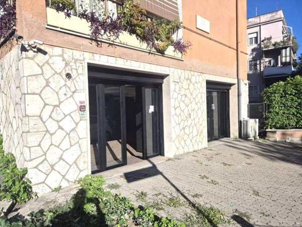 negozio in affitto a Roma in zona Monte Sacro/Talenti
