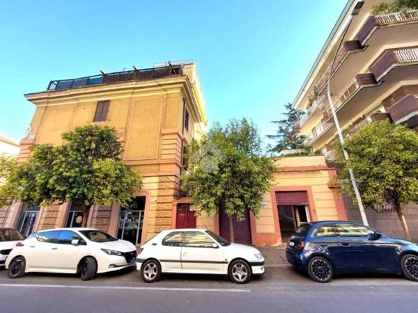 negozio in affitto a Roma in zona Gianicolense