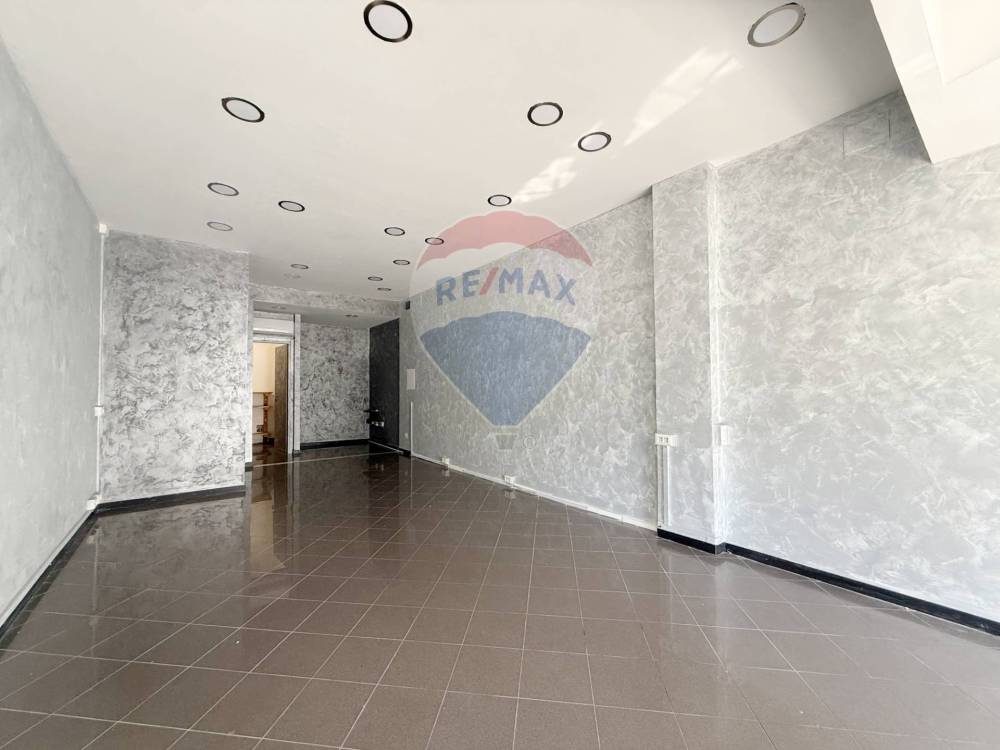 locale commerciale in affitto a Roma in zona Prenestino-Centocelle