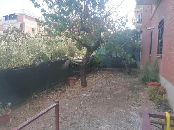 appartamento in affitto a Roma in zona Finocchio