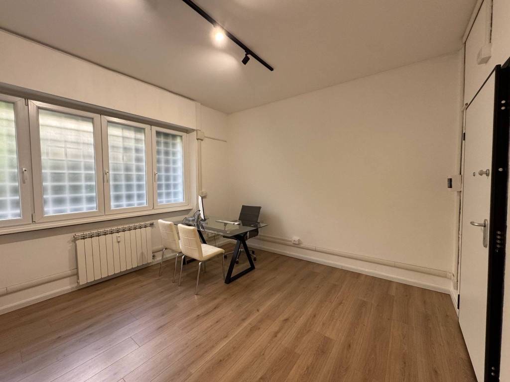ufficio in affitto a Roma in zona Torrino