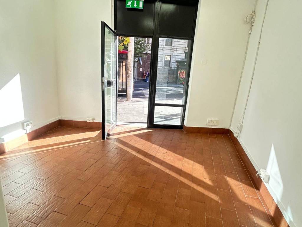 negozio in affitto a Roma in zona Esquilino