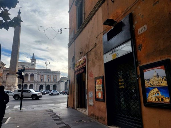 negozio in affitto a Roma in zona Esquilino