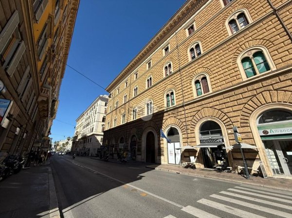 locale commerciale in affitto a Roma in zona Rione Prati