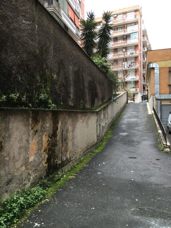 locale di sgombero in affitto a Roma in zona Collatino