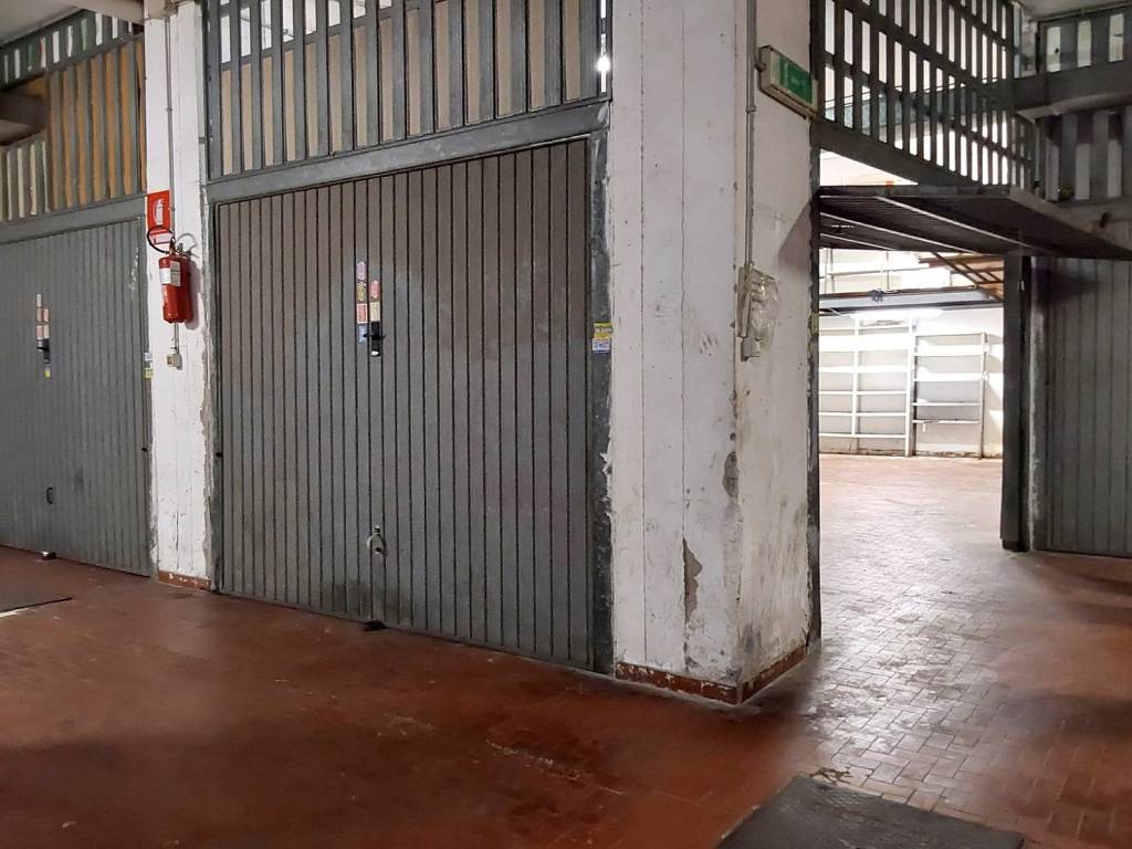 locale di sgombero in affitto a Roma in zona Pietralata