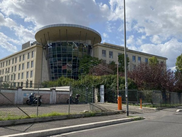 ufficio in affitto a Roma in zona Ostiense