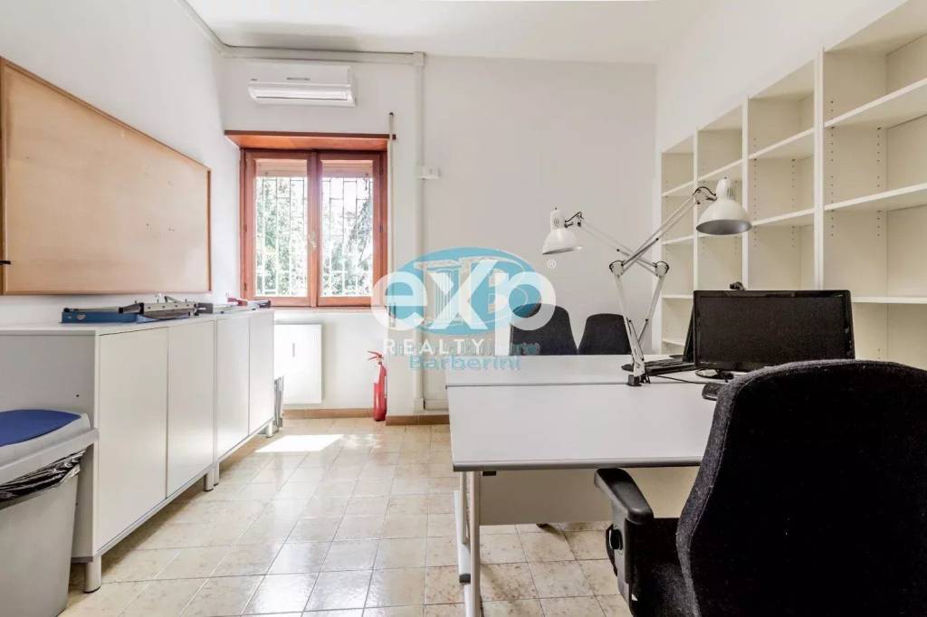 ufficio in affitto a Roma in zona Ardeatino