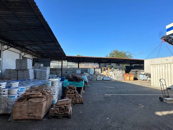 locale commerciale in affitto a Roma in zona Tor di Quinto