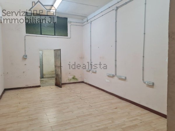 negozio in affitto a Roma in zona Infernetto