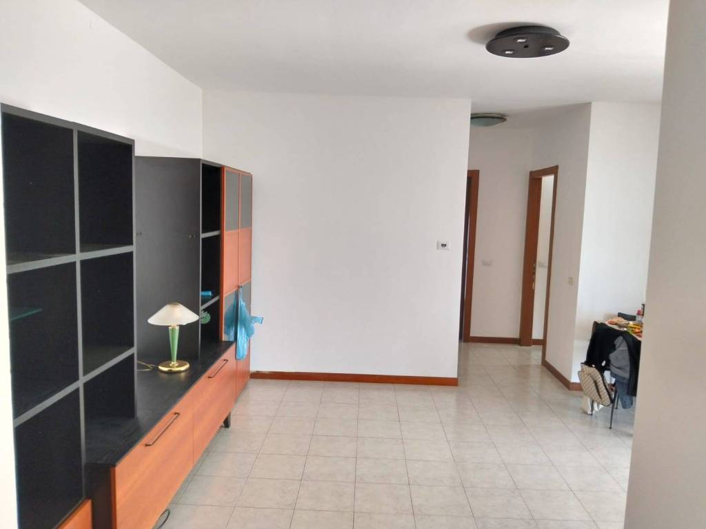 appartamento in affitto a Roma in zona Torre Angela