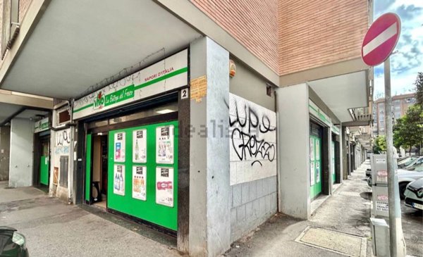 locale commerciale in affitto a Roma in zona Portuense