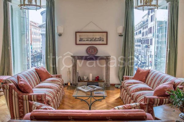 appartamento in affitto a Roma in zona Parione/Sant'Eustachio